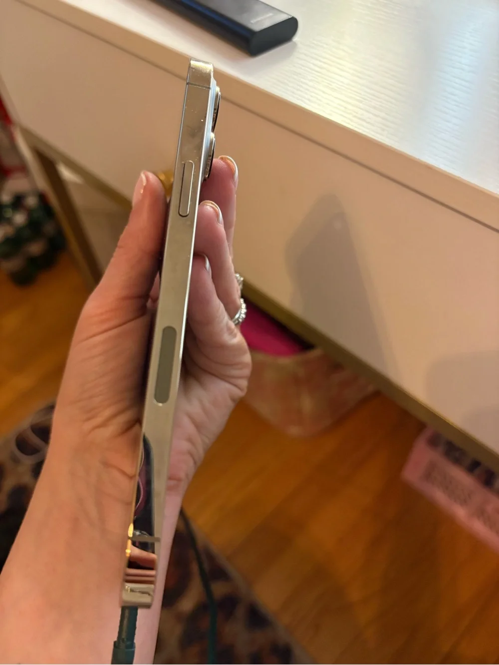 Apple iPhone 13 Pro Max Gold - Premium Finish works perfectly 256gb